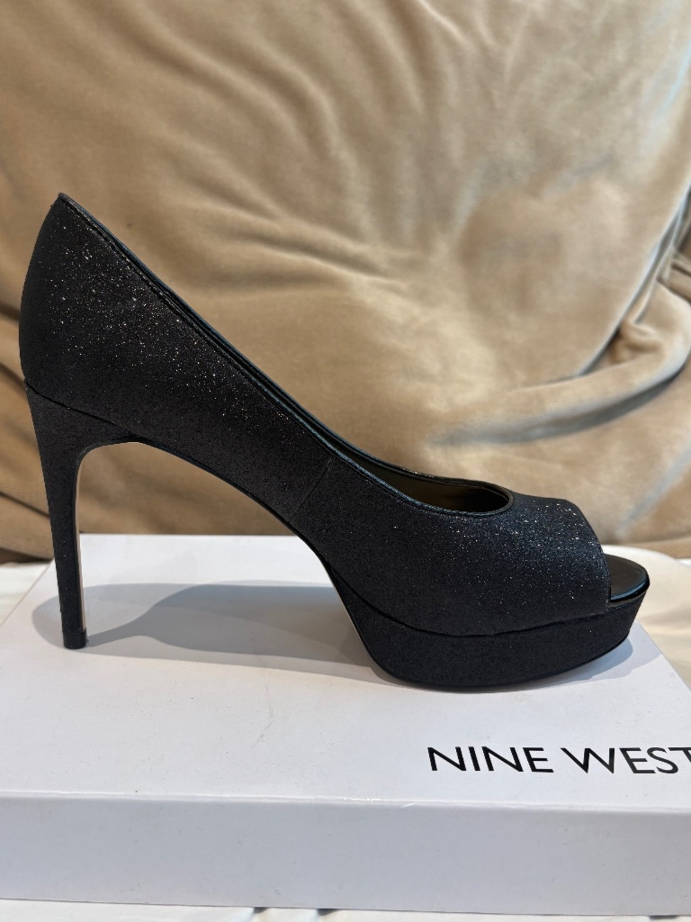 Nine West Black Sparkle Platform Stiletto Pumps Sz.7.5 w Box